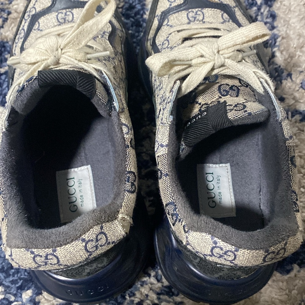 Gucci shoes - Picture 2 of 3